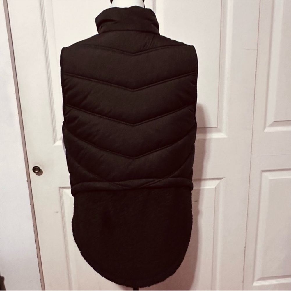 Bernardo | Vest | Bernardo Women's Roundabout High Low Quilted Puffer Ve… - Picture 6 of 13